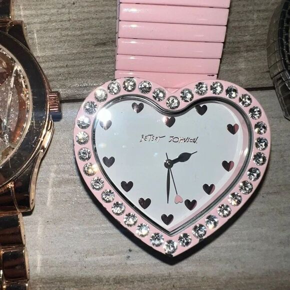 Bulova Michael Kors Betsey Johnson Watch Lot Untested Designer Classic Parts - Picture 4 of 6